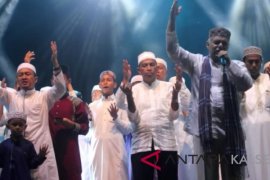 Video - Halal bihalal Warga Daha bersama Buya Ridha dan Haddad Alwi