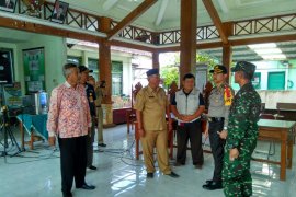 KPU Bojonegoro Musnahkan Kelebihan Surat Suara