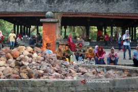 Geopark Kayangan Api Diserbu Pengunjung (Video)