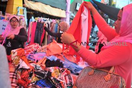 Penjualan baju muslim di Palembang meningkat Page 3 Small