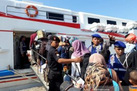 Dua Kapal Mudik Gratis Kalianget-Kangean Dipenuhi Penumpang