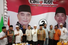 Video - Nanang Buya nyatakan dukung Achmad Fikry-Syamsuri Arsyad