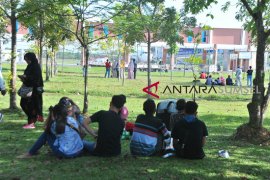 Wisata bandara alternatif  libur panjang Page 1 Small