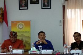 Gubernur Pastika ajak cendekiawan kembalikan kejayaan Hindu