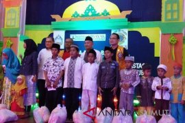 Hotel Internasional Sibayak menyantuni anak yatim