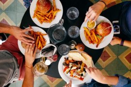 Ternyata ini kesalahan saat menyantap makanan