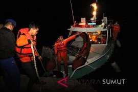 SAR Jembrana selamatkan penumpang kapal kandas