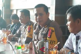 Pemerintah daerah diminta bentuk perda tuak suling