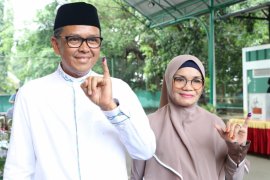 Paslon Prof Andalan menang versi perhitungan cepat