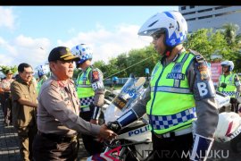 Polda Maluku lakukan penyekatan sejumlah ruas jalan