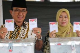 Petahana Unggul di 3 TPS Paslon Pilkada Inhil Memilih