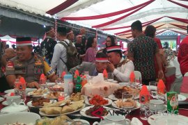 Gubernur minta maaf kepada DPRD, kenapa ya?
