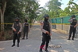 Densus geledah rumah terduga teroris di Karanganyar