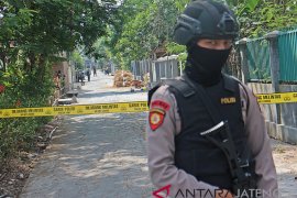 Terduga teroris Karanganyar terlibat bom Solo Baru