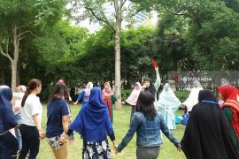 Lomba Khas "Agustusan' Warnai Halalbihalal WNI Shanghai