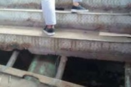 Warga Pekanbaru Keluhkan Kondisi JPO Membahayakan