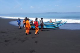 Tim SAR Gabungan Lanjutkan Pencarian Korban Kapal "Joko Berek" di Jember