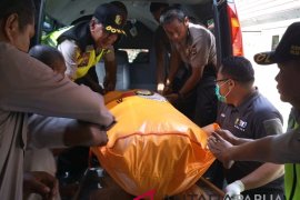 Iptu Jesayas Nussy ditembak KKSB di perut