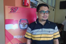 KPU Padang masih periksa kelengkapan berkas bacaleg, 50 persen berusia di bawah 50 tahun