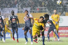 Arema Bantai Sriwijaya FC Page 4 Small