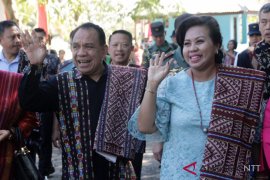 Gubernur teteskan air mata di penghujung akhir masa jabatan