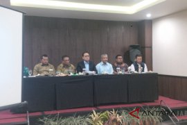 Sudrajat ucapkan selamat kepada Ridwan Kamil-Uu