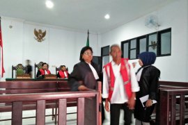 Pengadilan vonis kakek cabul empat tahun penjara