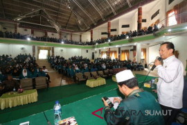 Bupati Tapsel bekali mahasiswa IAIN hendak KKL