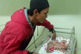 Bayi 38 hari alami penyakit langka tumor limfamioma