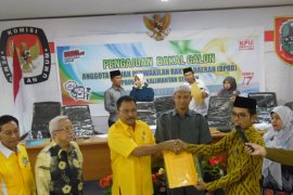 "Banua bertabliq bebas atribut Parpol