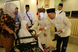 Andi salurkan bantuan Calhaj