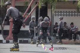 Tim Sepatu Roda Polresta Yogyakarta Page 1 Small
