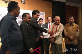 KPU tetapkan Isran-Hadi sebagai Gubernur/Wagub Kaltim terpilih