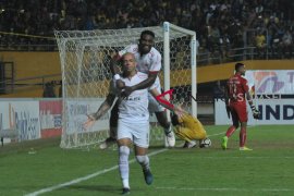 Sriwijaya FC bermain Imbang lawan Persija Page 1 Small