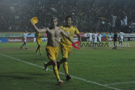 Sriwijaya FC bermain Imbang lawan Persija Page 4 Small