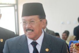 Mantan Gubernur Sumbar Marlis Rahman meninggal dunia