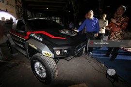 Peluncuran Mobil Listrik