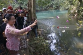 Tradisi Ulur-Ulur Telaga Buret