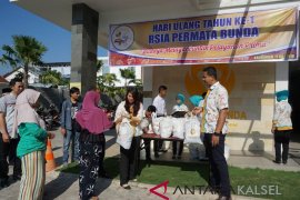 Video - Genap setahun RSIA Permata Bunda HUT dengan bakti sosial