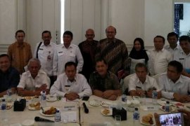 Pemda kawasan Danau Toba bahas pengembangan kepariwisataan