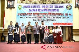 Dekopin Bangun Restauran Terapung