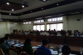 DPRD-Disdik Bali sepakat tambah rombongan belajar