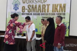 Puluhan pelaku IKM ikuti pelatihan pemasaran "online"