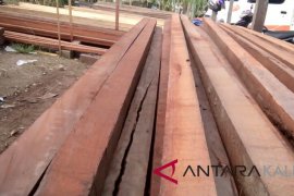 Police seized truck carrying rare ironwood