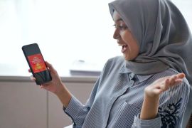 Tiga warga Sulsel dapat Kilau Emas Telkomsel