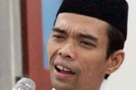 Masyarakat Aceh Berencana Beli Pesawat Untuk Ustad Abdul Somad