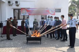 Kejaksaan Madiun musnahkan barang bukti kasus narkotika