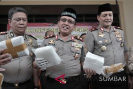 ABK KM Karibia bawa 70 kg sabu diduga jaringan Malaysia