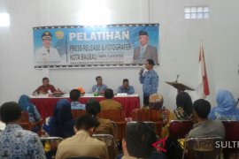 Kominfo Baubau gelar pelatihan jurnalistik