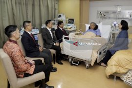 BJ Habibie Jenguk SBY